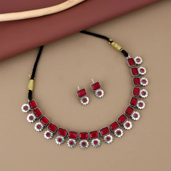 Silver-Toned Choker Set with Ruby Pink Stones – Vintage Elegance