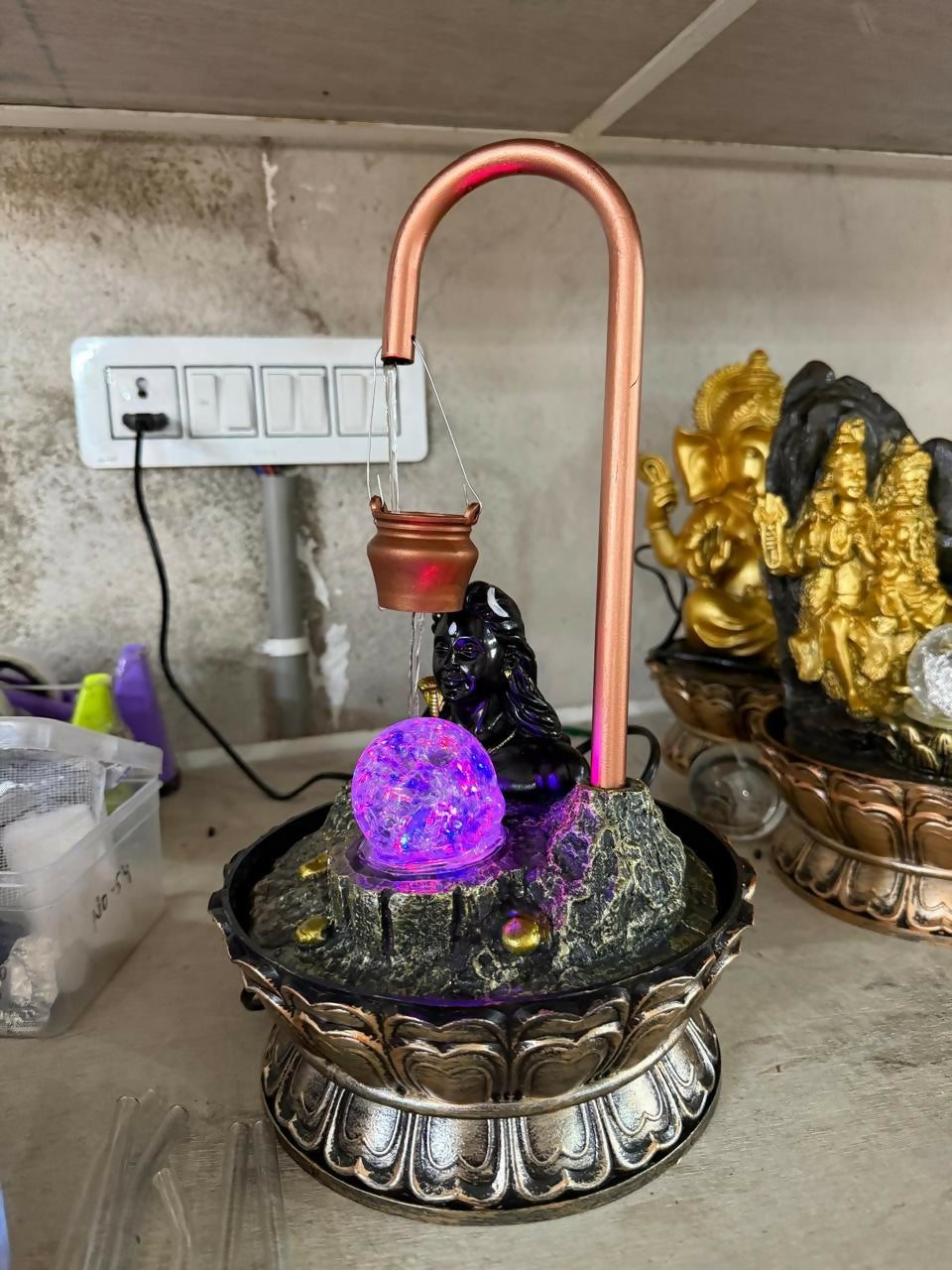 Water Fountain with Rotating Crystal Ball & Shiv Statue for Home Decor - Detailed Feature View 5