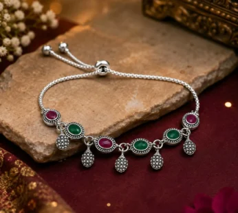 Vintage-Inspired Oxidized Silver Bolo Bracelet with Alternate Maroon and Green Stone Connectors and Textured Pineapple Dangles