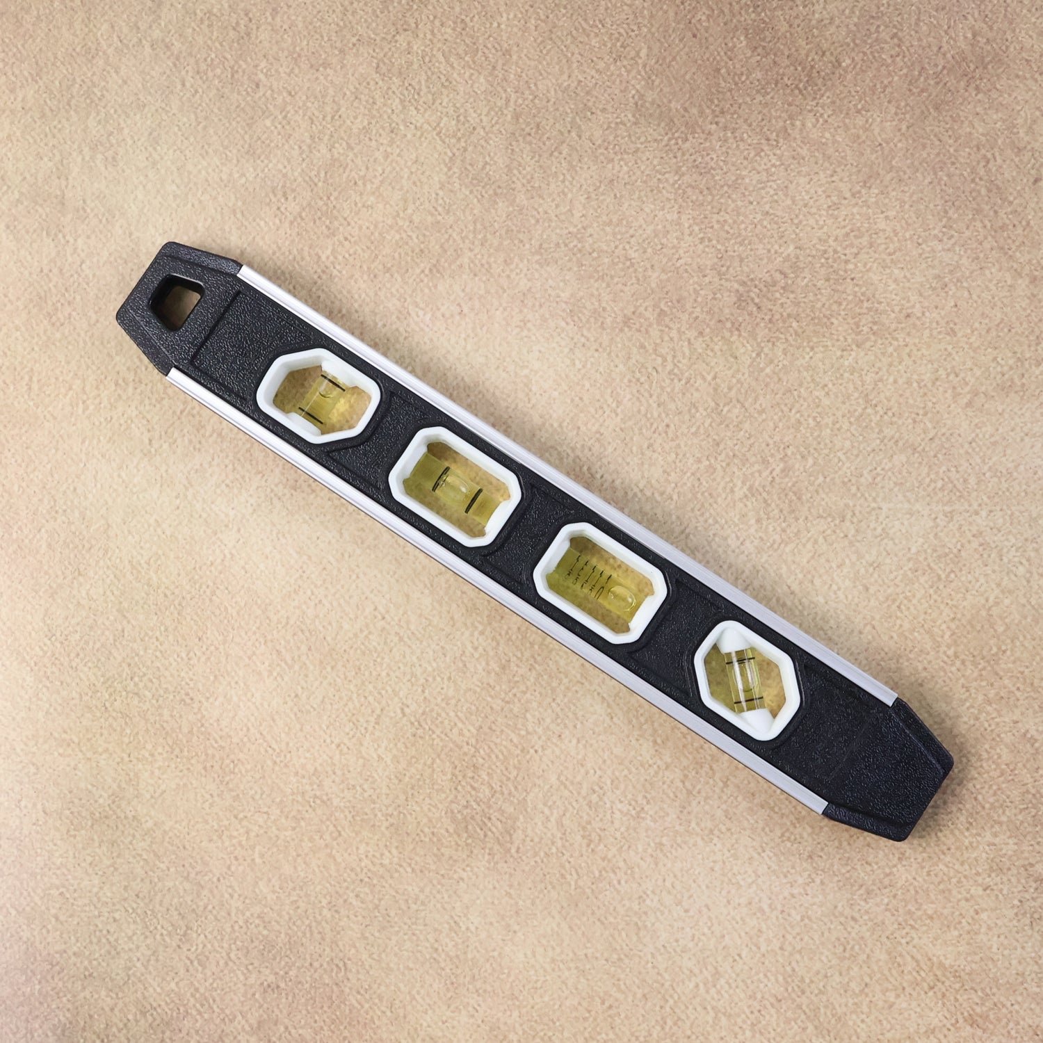 Aluminum Spirit Level – Precise 3-Bubble Measuring Tool - Detailed Feature View 6
