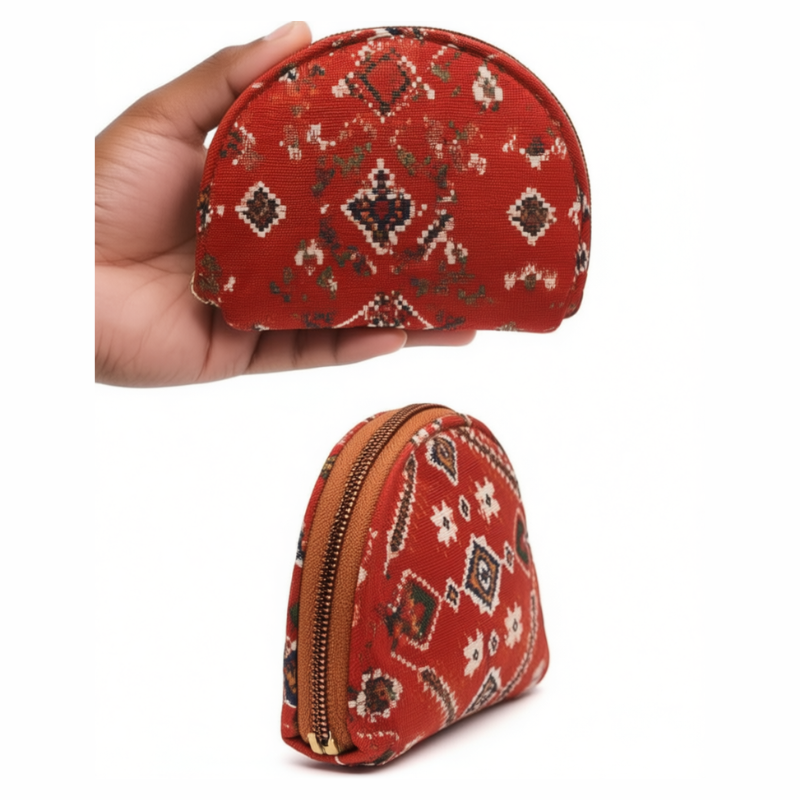 Artisan Hand-Blocked Cotton Coin Purse – Compact Travel Organizer for Essentials - Detailed Feature View 1