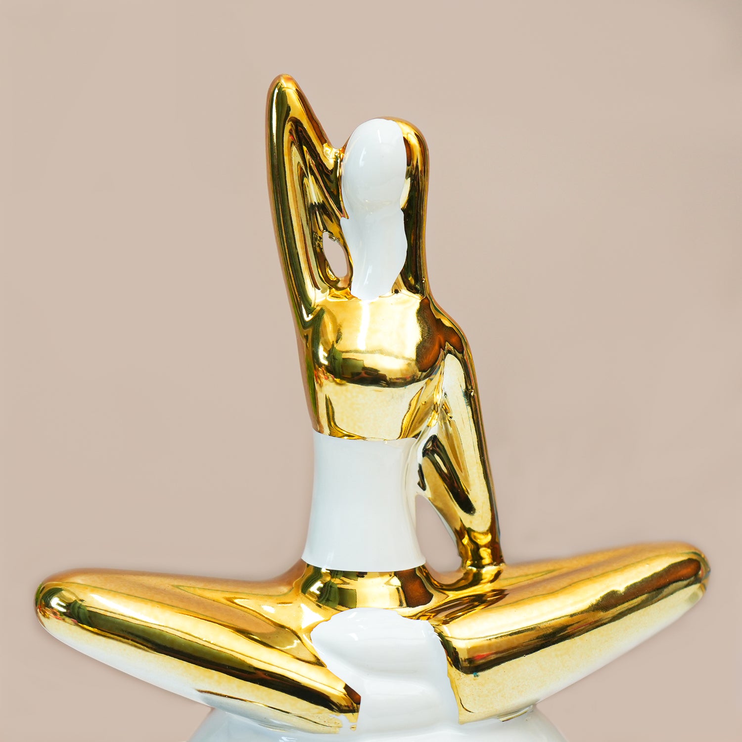 Ceramic Abstract Figurine Decor Object in White & Golden - Detailed Feature View 2