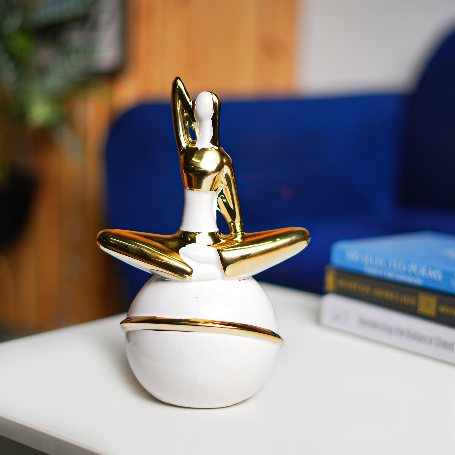 Ceramic Abstract Figurine Decor Object in White & Golden - Detailed Feature View 3