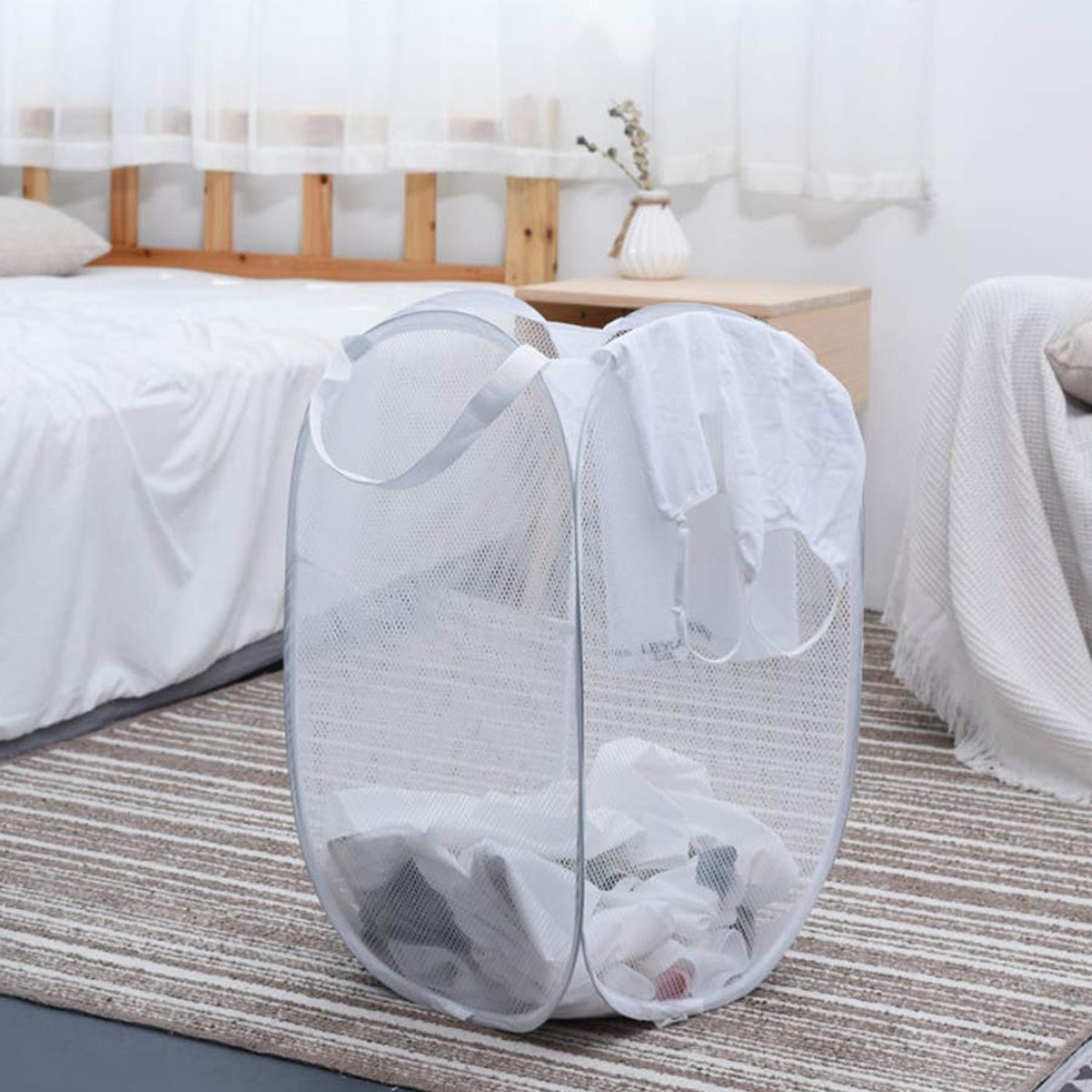 Foldable Mesh Laundry Basket – Space-Saving & Breathable Organizer - Detailed Feature View 3