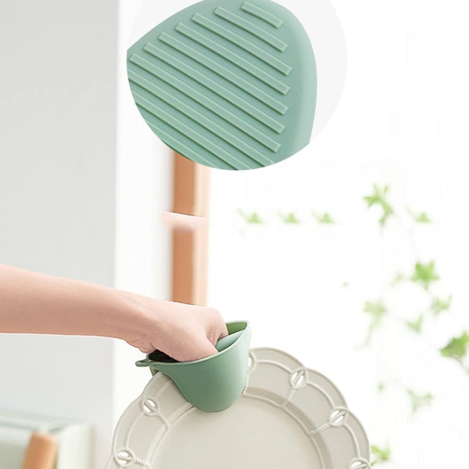 Heat-Resistant Silicone Pinch Pot Holder with Anti-Slip Grip (Single Piece) - Detailed Feature View 5
