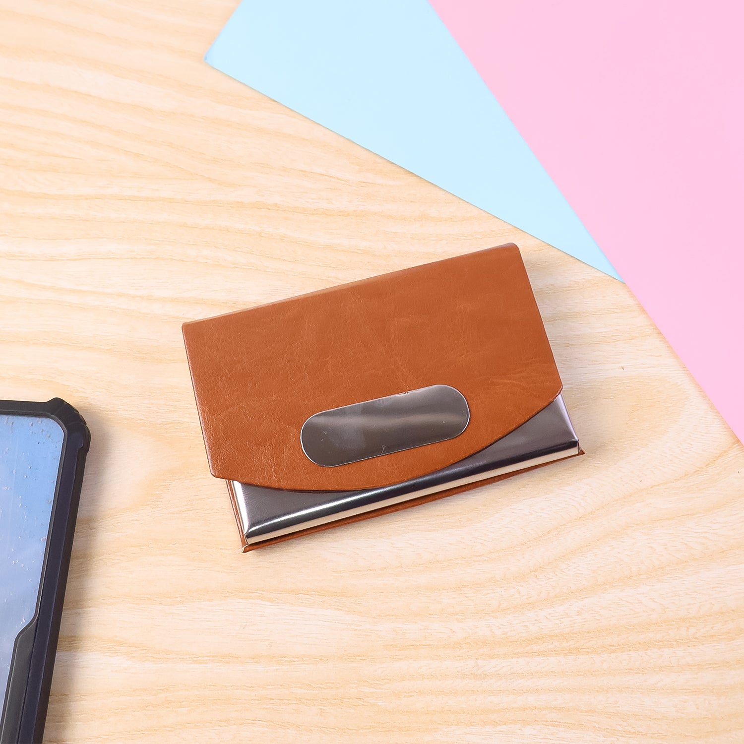Leather Business Card Holder – Slim Magnetic Closure Case - Detailed Feature View 3