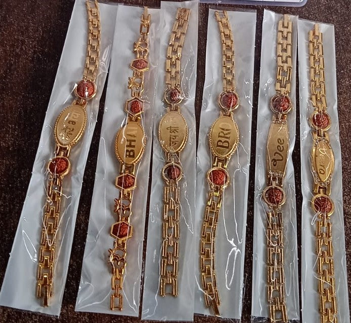 Luxury Gold-Plated Link Bracelet for Men and Boys - Adjustable Statement Wristwear - Detailed Feature View 6