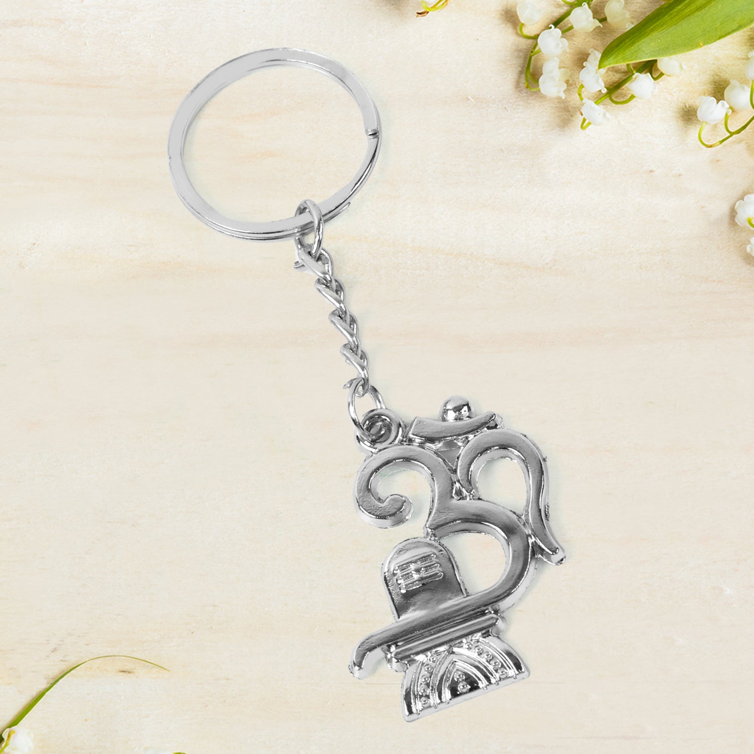 Om Shivling Metal Keychain – Durable Spiritual Pocket Charm - Detailed Feature View 2
