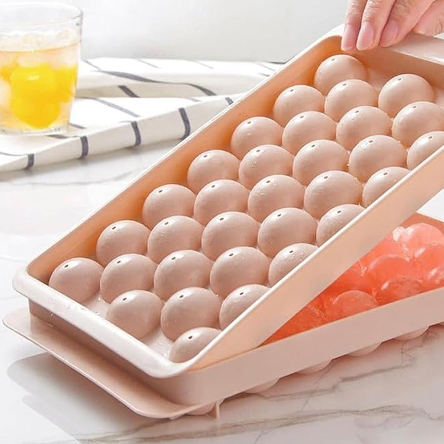 Plastic Ball Ice Cube Tray – Durable & Easy Release with Lid - Detailed Feature View 2