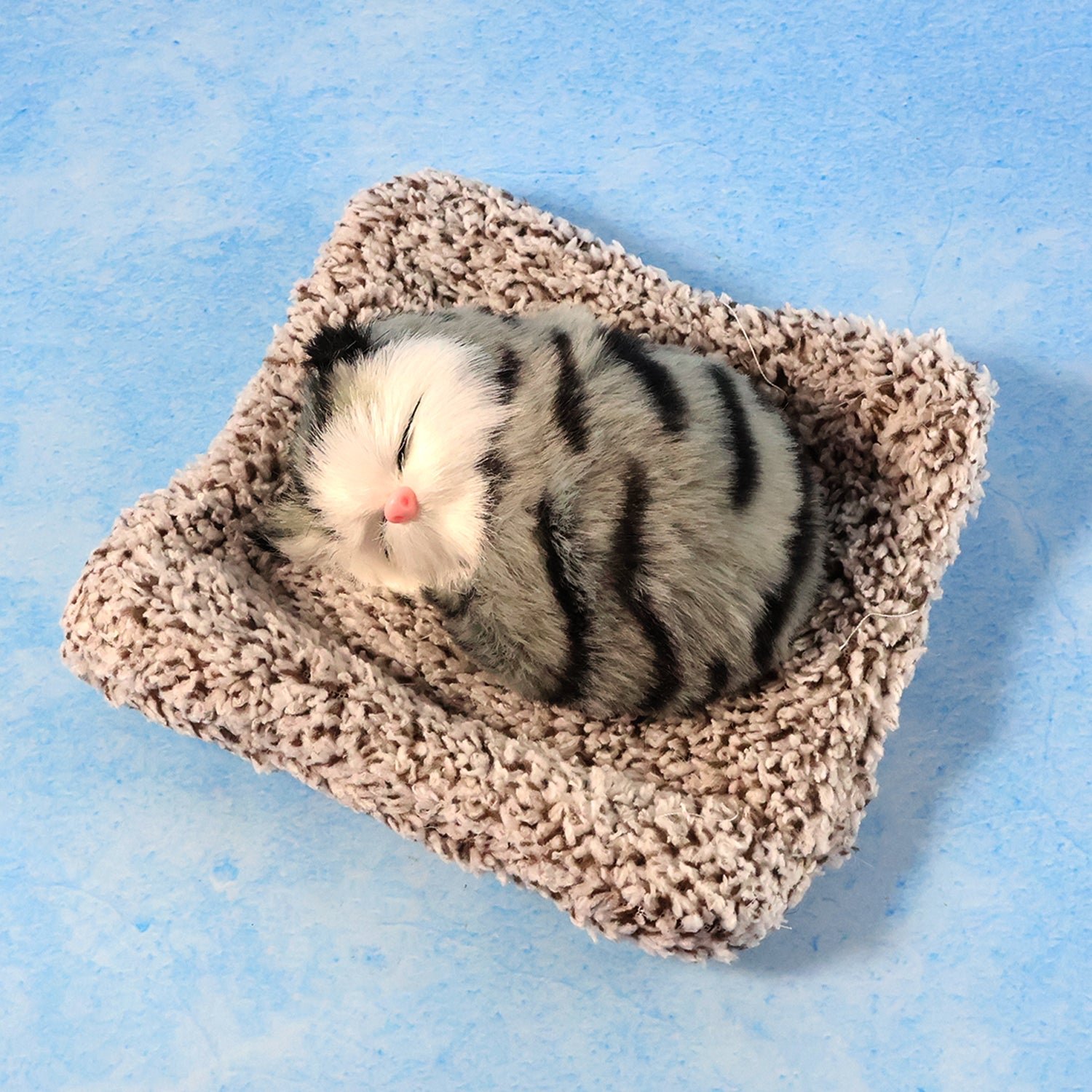 Plush Cat Dashboard Showpiece – Soft Closed-Eye Design - Detailed Feature View 2