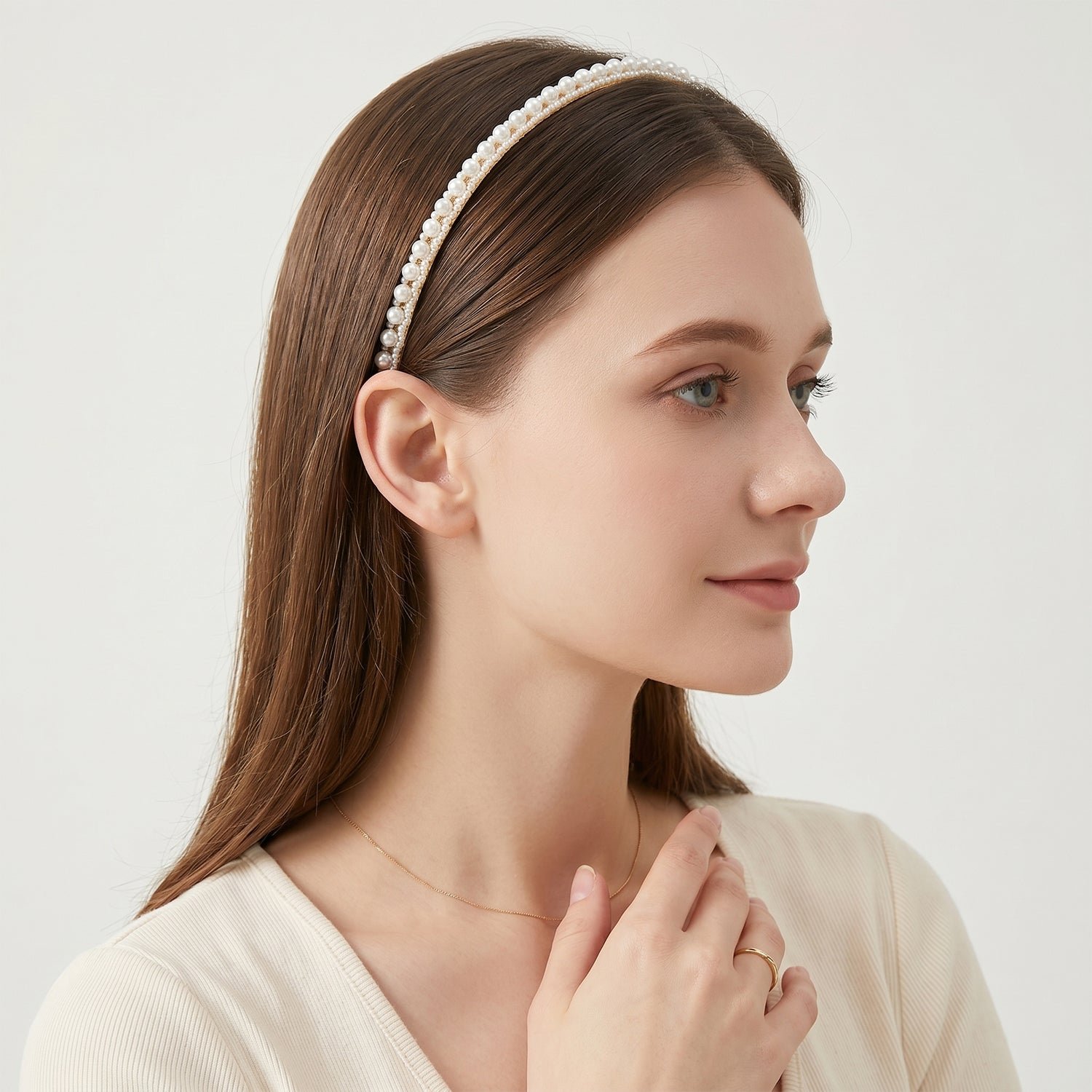Premium Pearl Embellished Hairband – Elegant & Comfortable Fit - Detailed Feature View 1