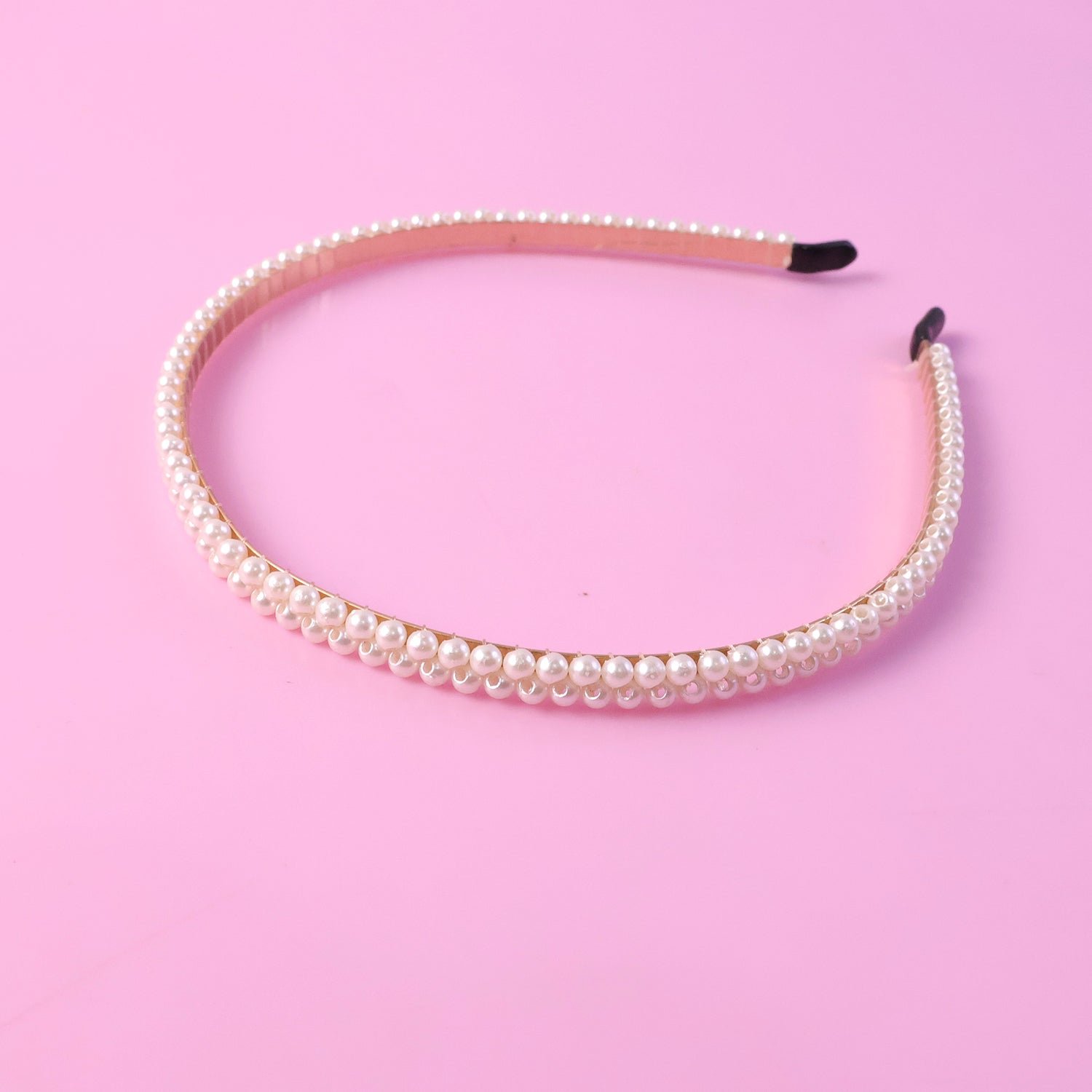 Premium Pearl Embellished Hairband – Elegant & Comfortable Fit - Detailed Feature View 5