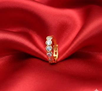 Radiant Gold-Plated Crystal Nose Hoop – Elegant Piercing Jewelry for Women
