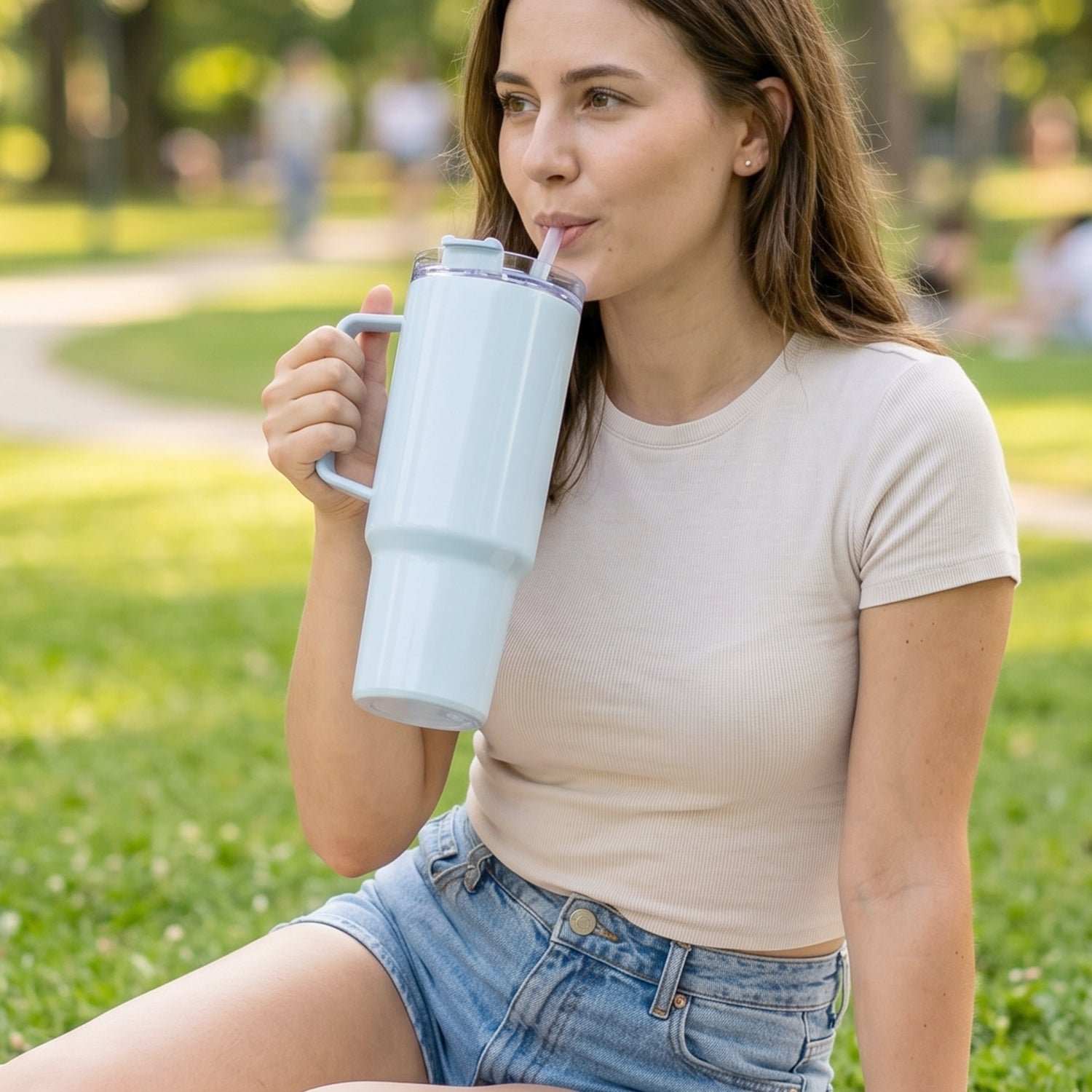 Travel Tumbler – 1800ml Leak-Proof with Handle & Straw for Hydration - Detailed Feature View 3