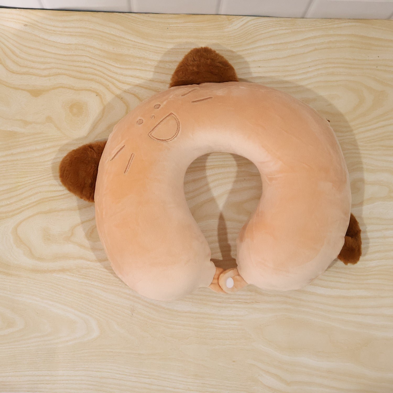 U-Shaped Travel Neck Pillow, Cute Cat Soft Plush Pillow with Ears - Detailed Feature View 7